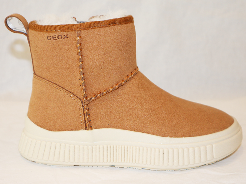 J56M3C J LAQUINNY GIRL